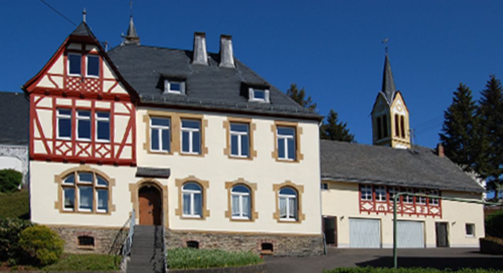 Katholische Pfarrhaus in Biebern